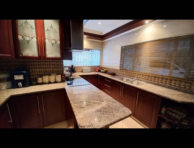 3 BEDROOM HOUSE TO LET IN VANDERBIJLPARK SW 1